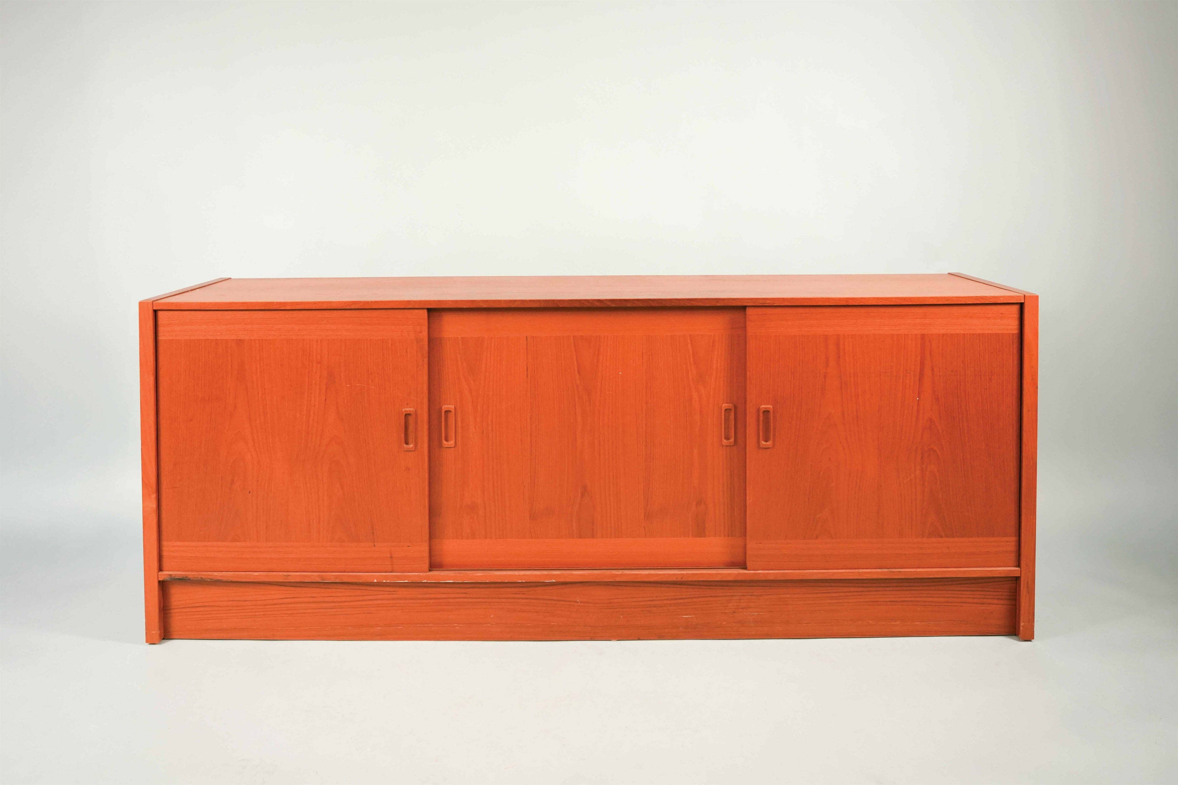 mid-centure-danish-cradenza-02