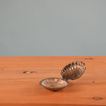 silver-clamshell-ashtray-02