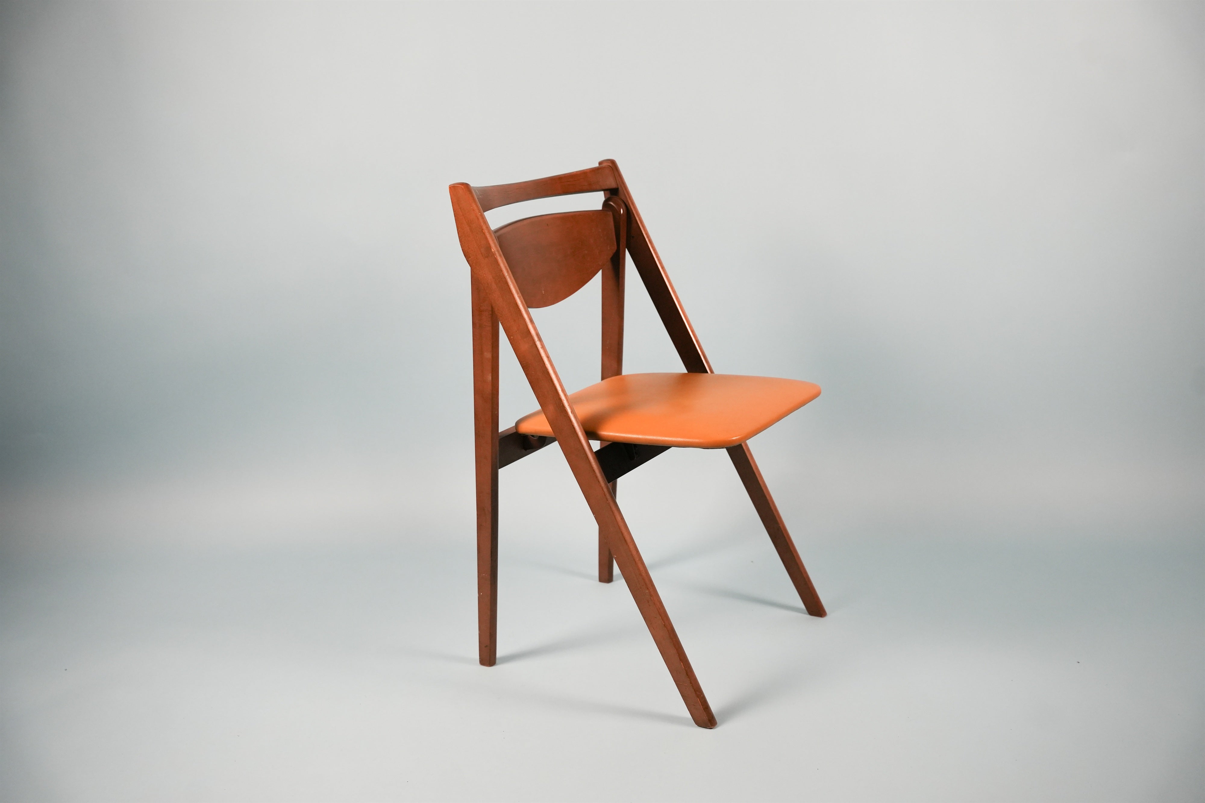 stakmore-folding-chair-02