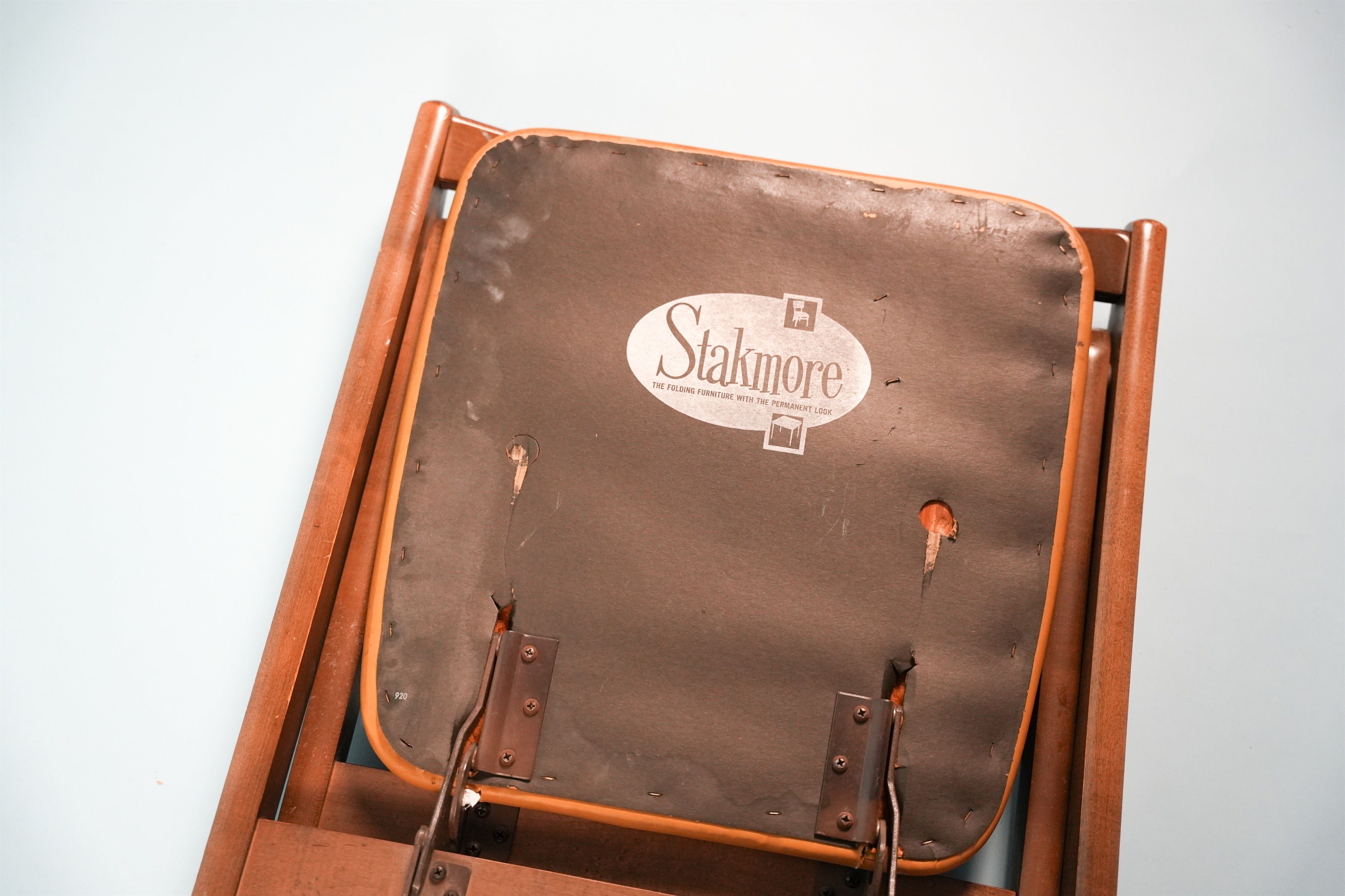 stakmore-folding-chair-04