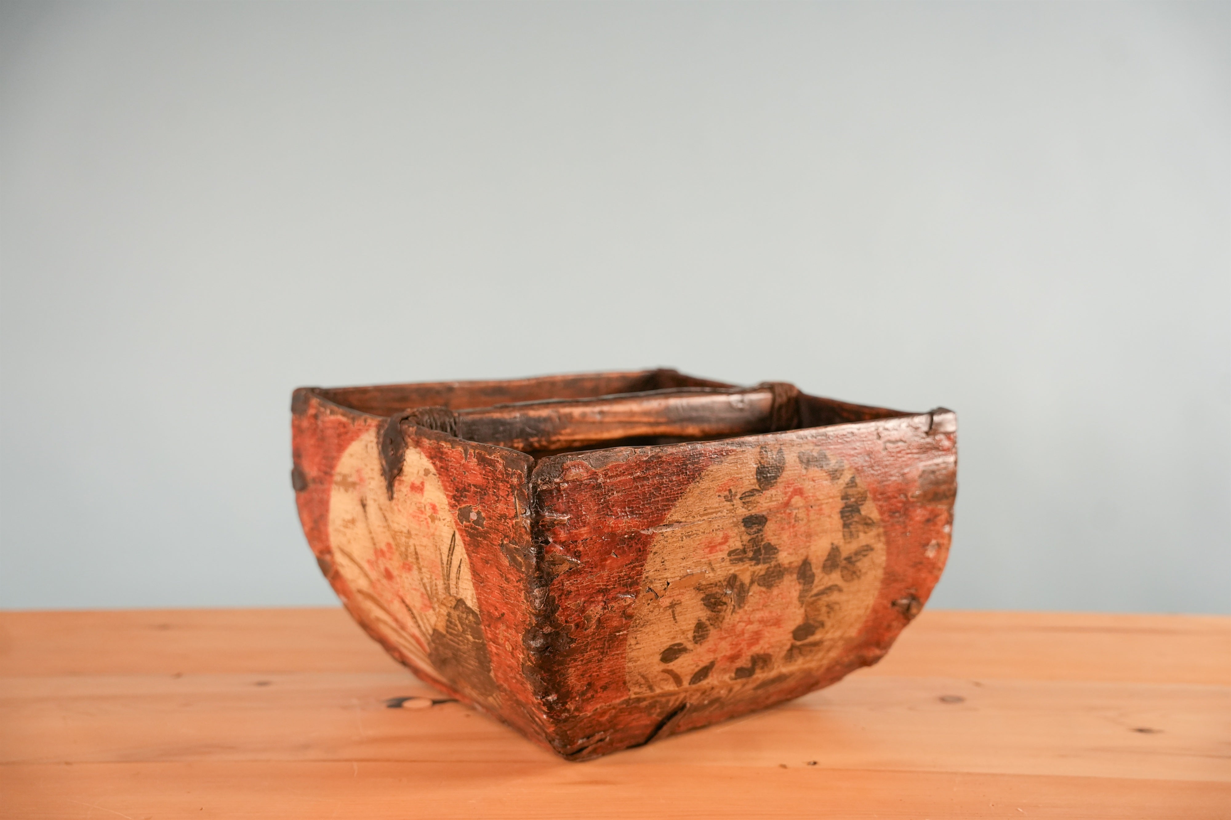 antique-painted-wood-rice-basket-03
