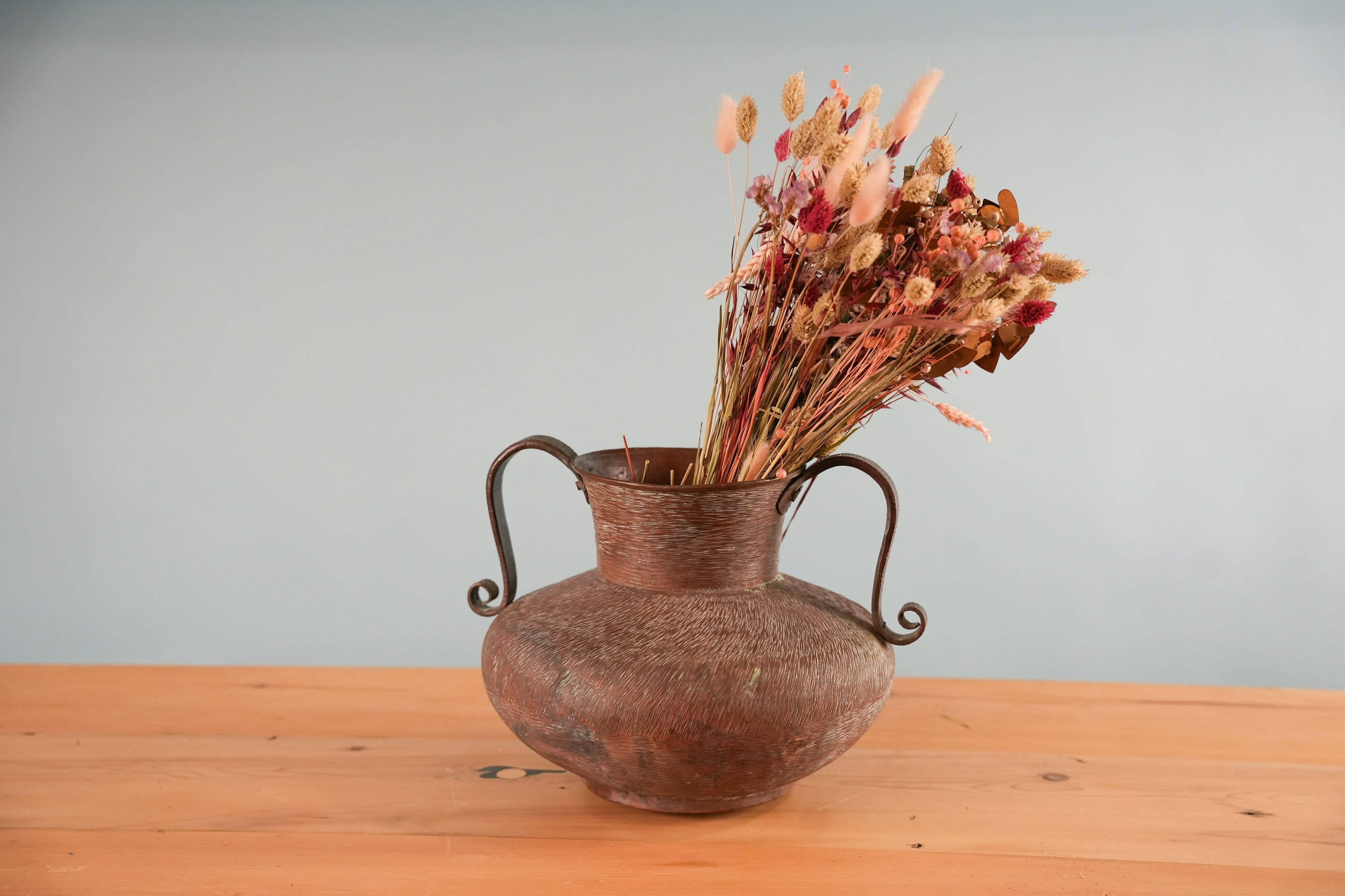 hammered-copper-scroll-handle-vessel-01.jpg6