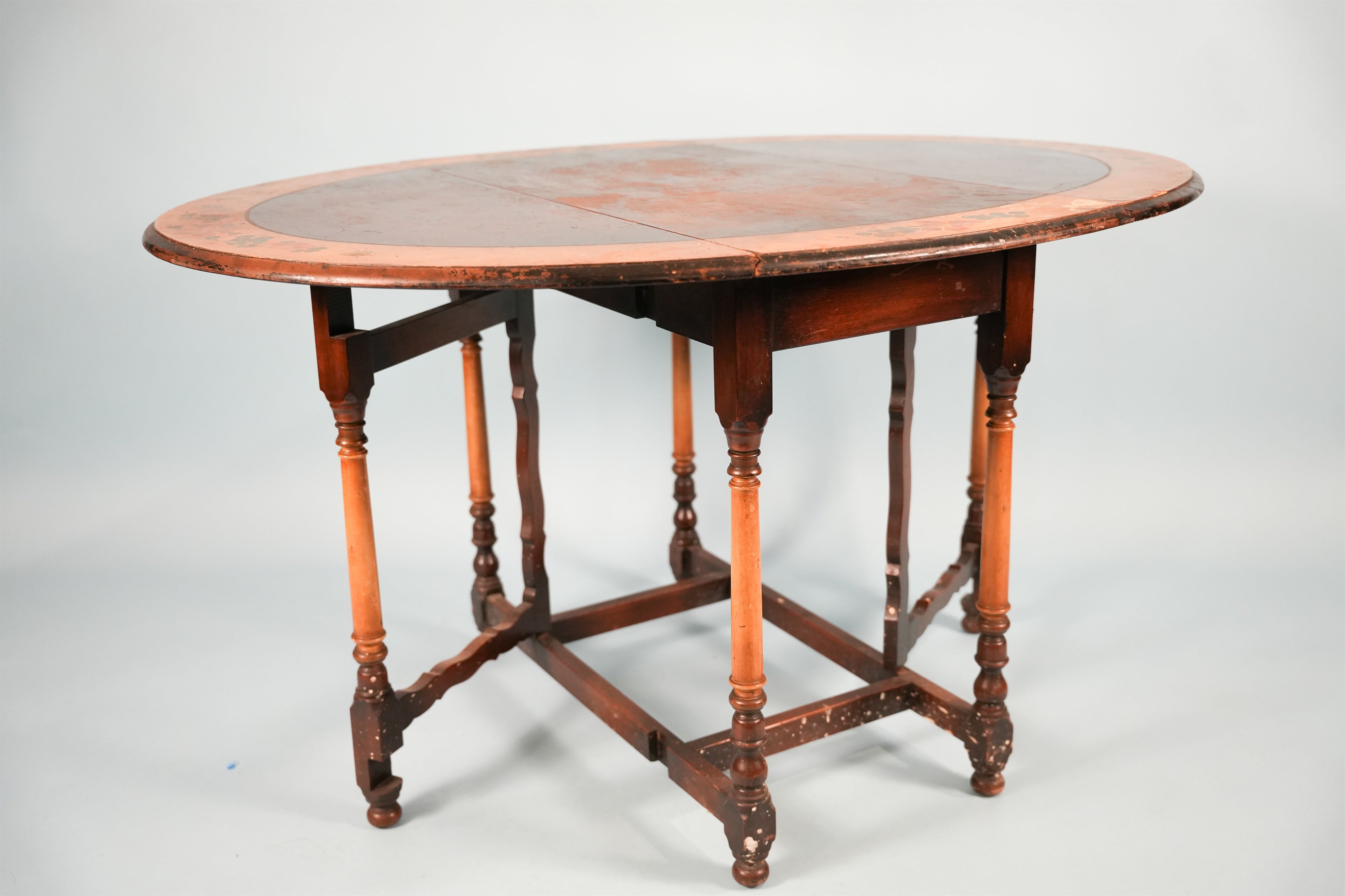 painted-gateleg-drop-leaf-table-011