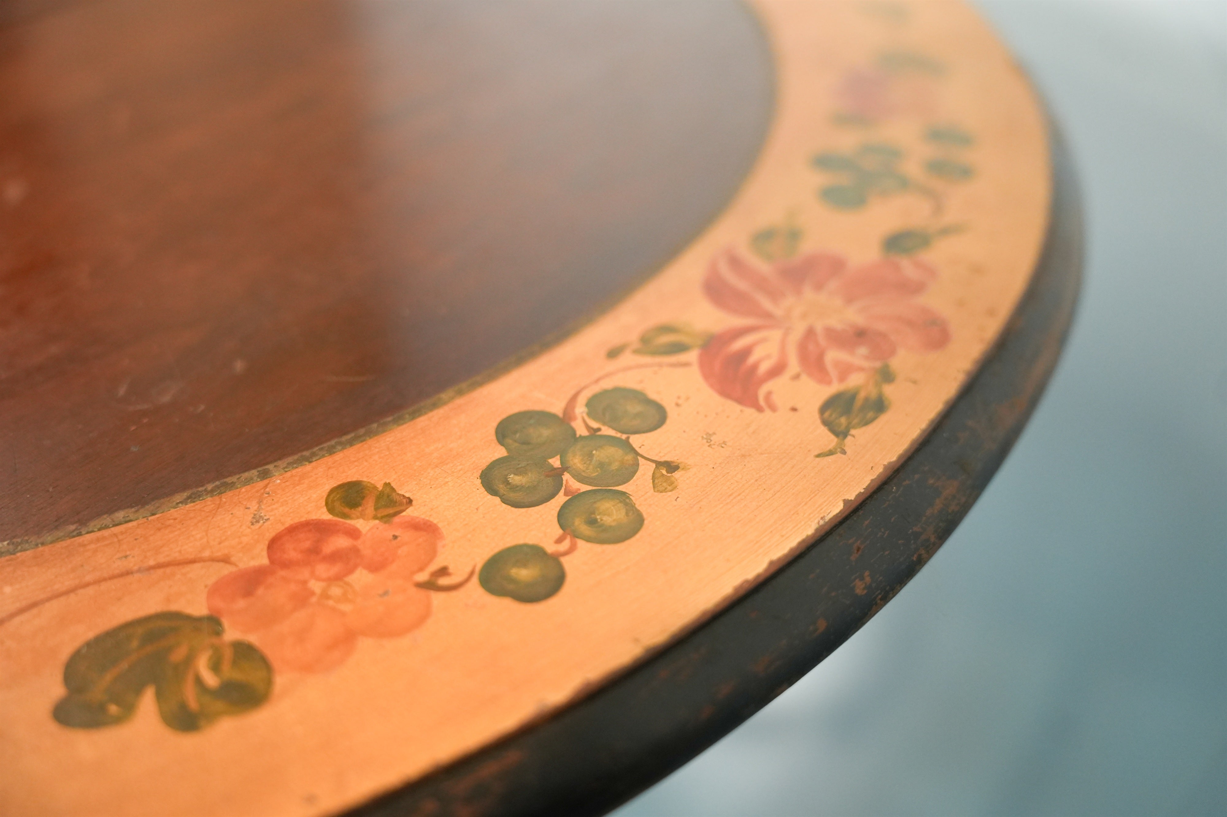 painted-gateleg-drop-leaf-table-018