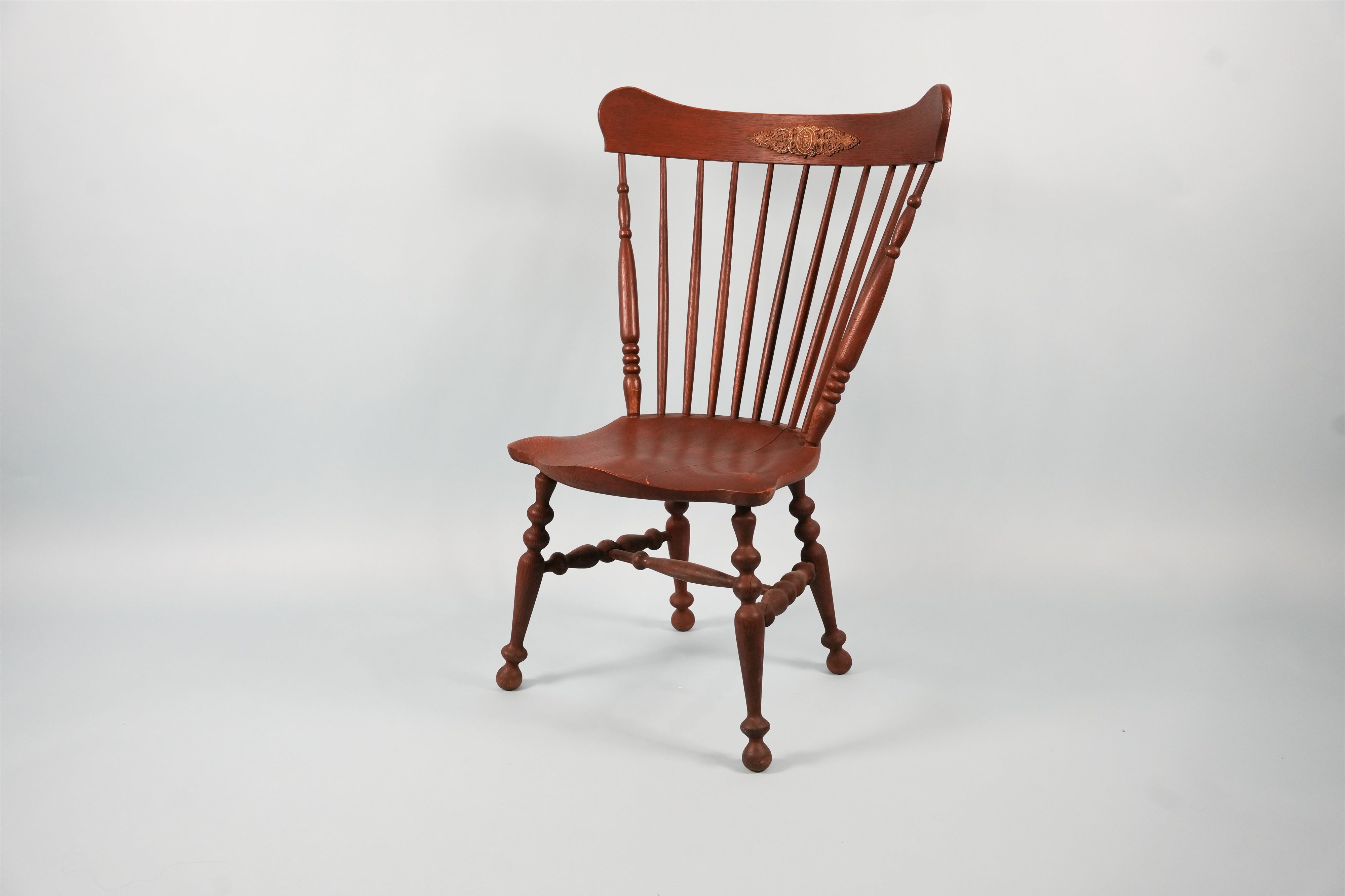 pressback-wooden-windsor-chair-01.JPG