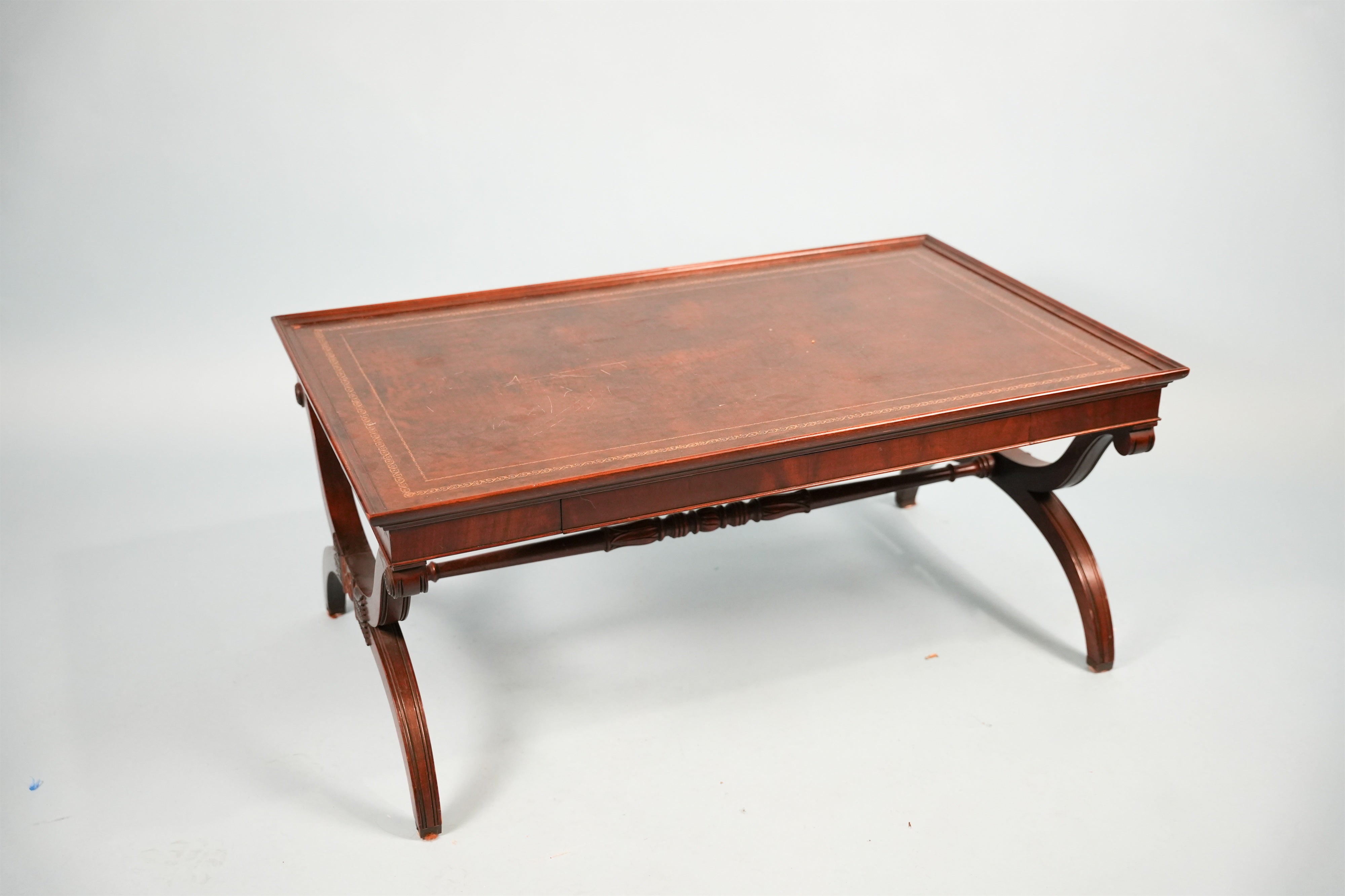 regency-style-leather-top-coffee-table-03