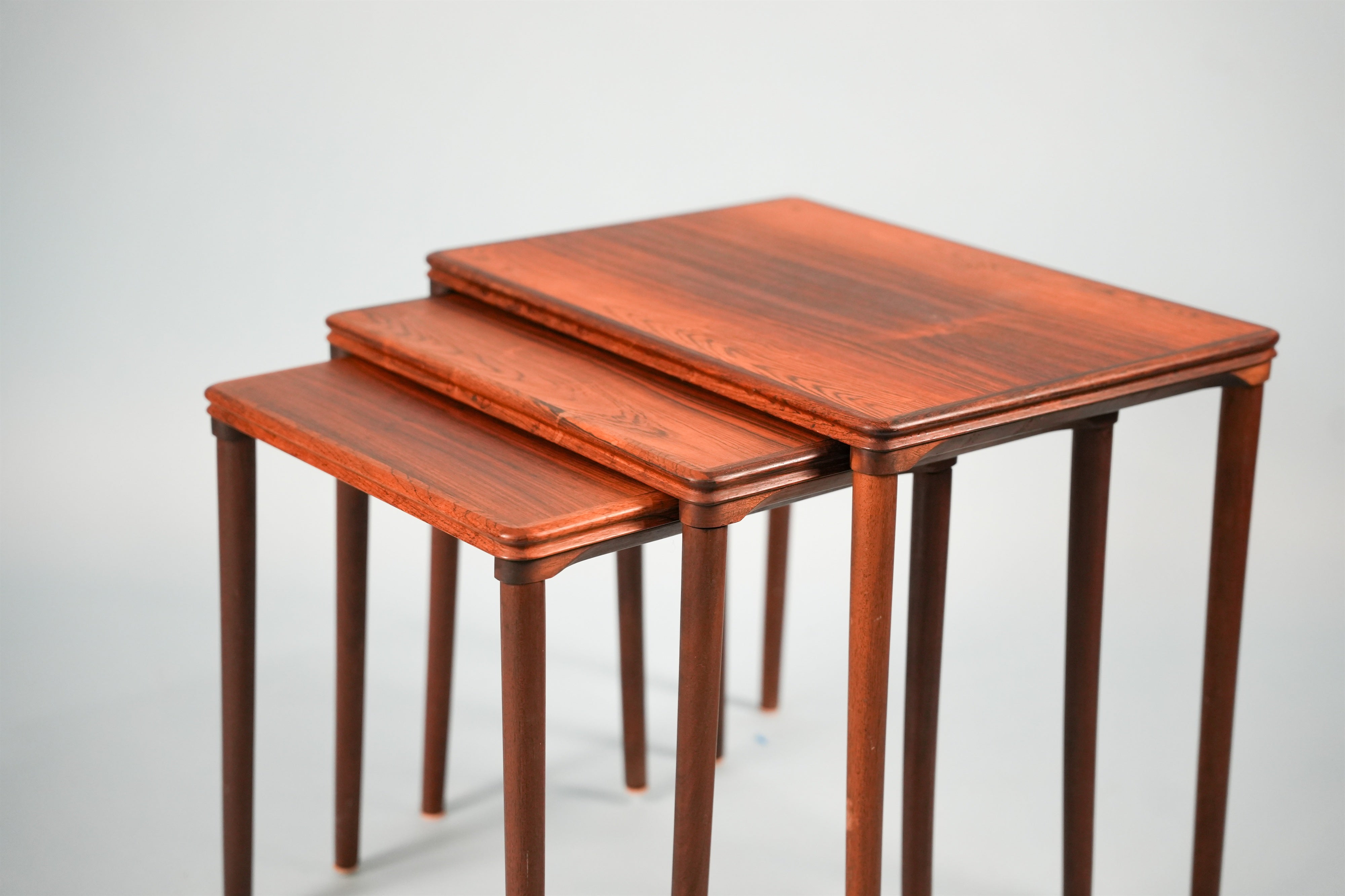 rosewood-nesting-tables-05