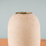 speckled-glass-egg-vase-02-2