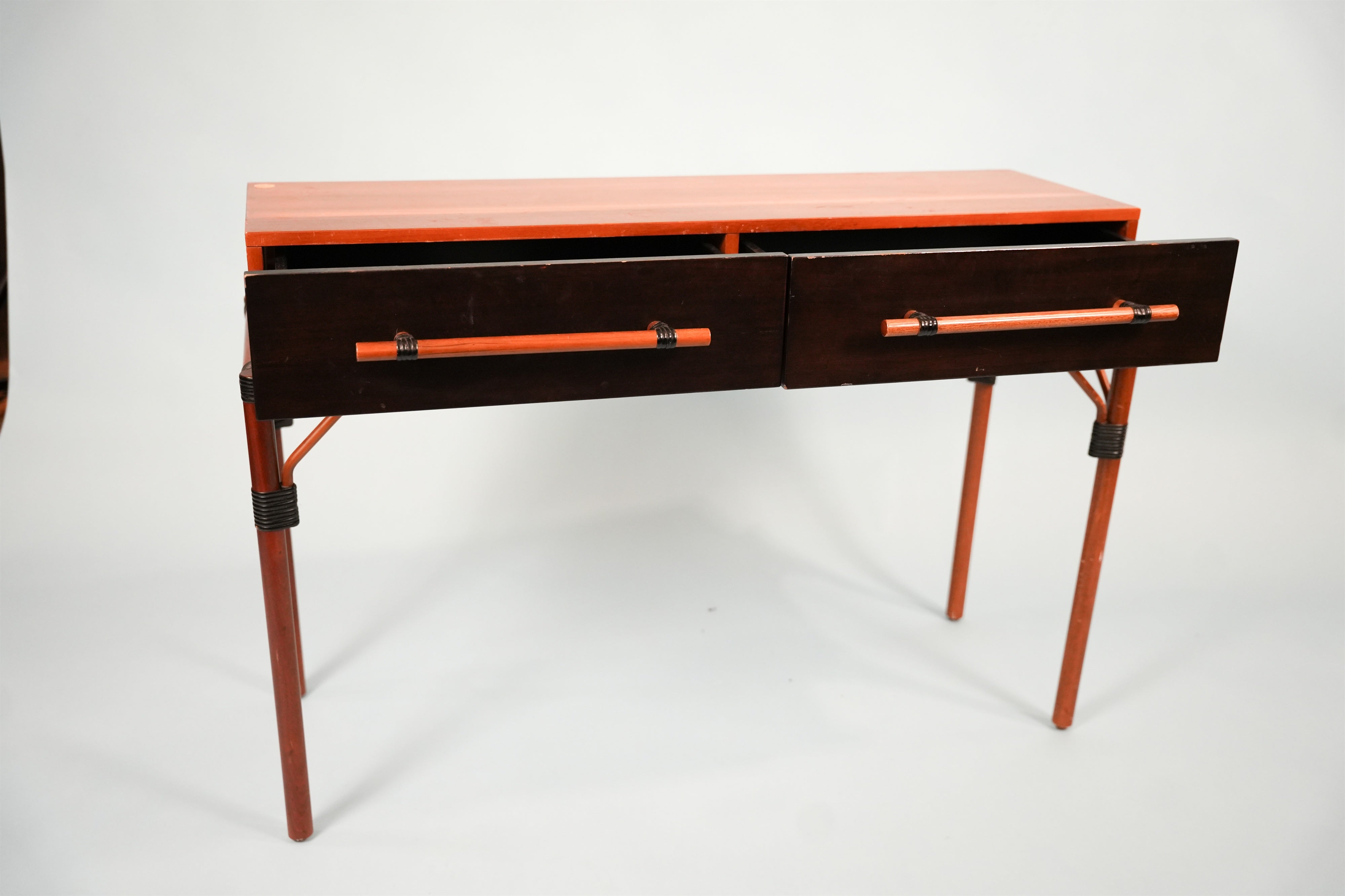 two-tone-console-03